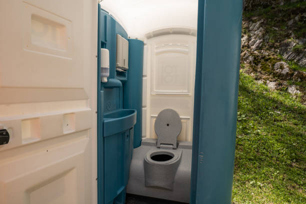 Best Standard Portable Toilet Rental  in Goshen, CA